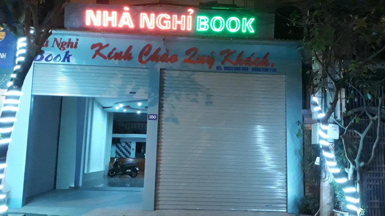 Hotel Nha Nghi Book Hoan Giap Zewnętrze zdjęcie